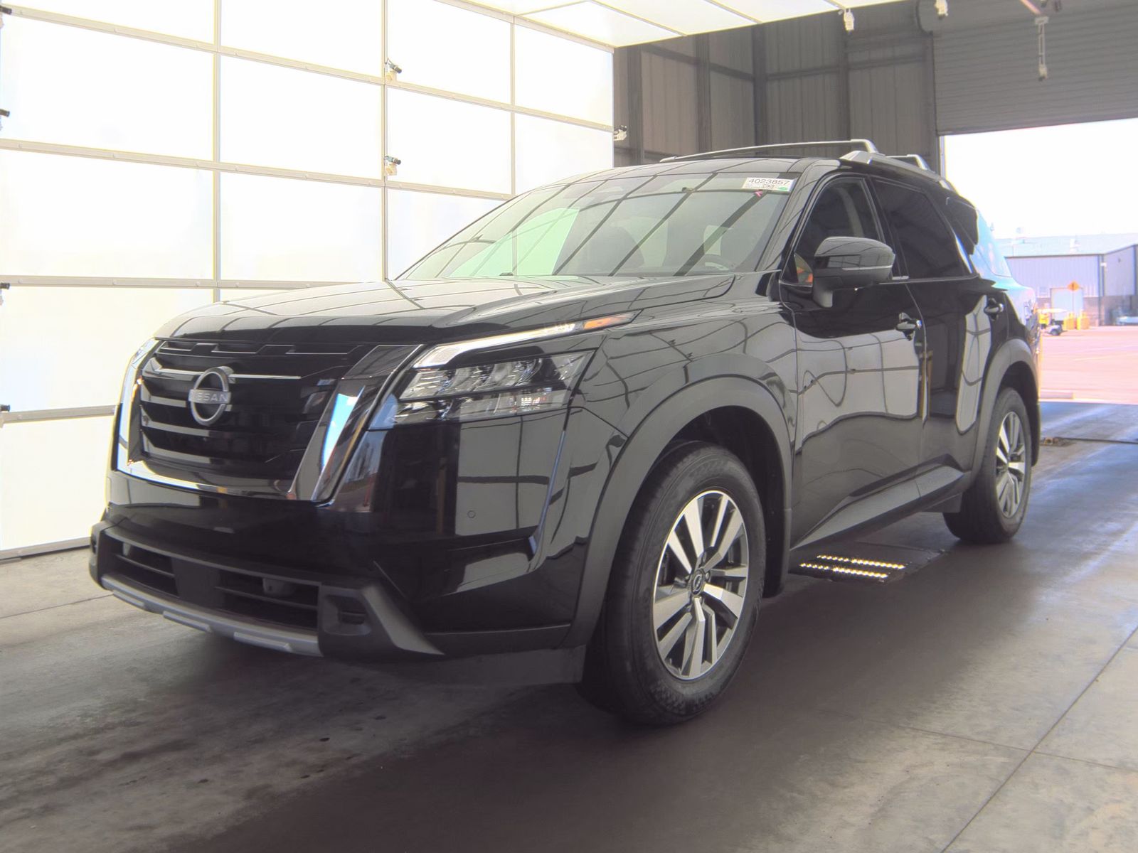 2025 Nissan Pathfinder SL AWD