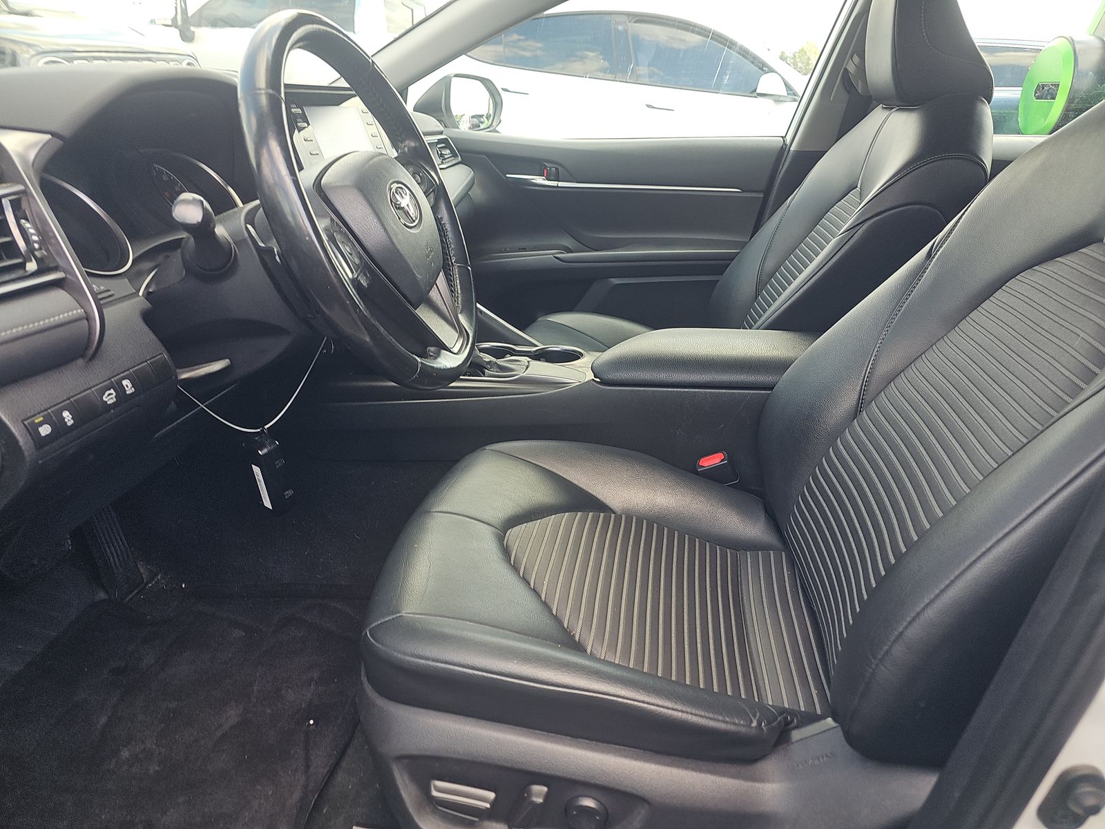 2021 Toyota Camry SE FWD