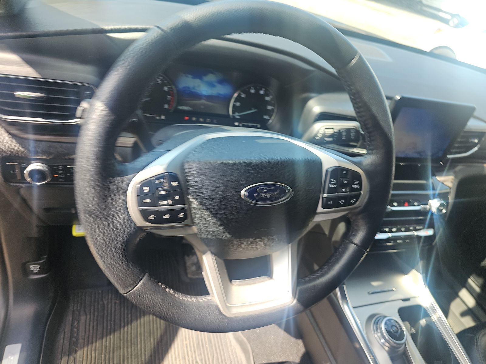 2023 Ford Explorer Limited AWD