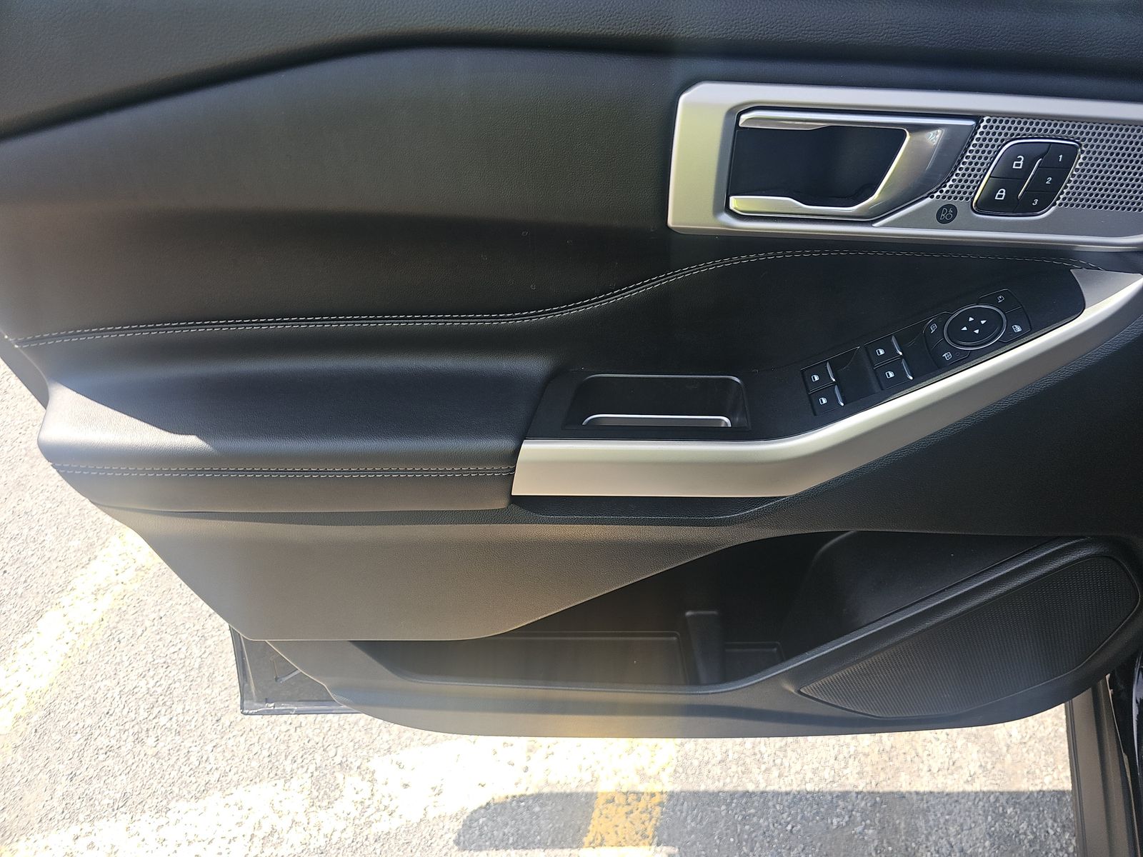 2023 Ford Explorer Limited AWD