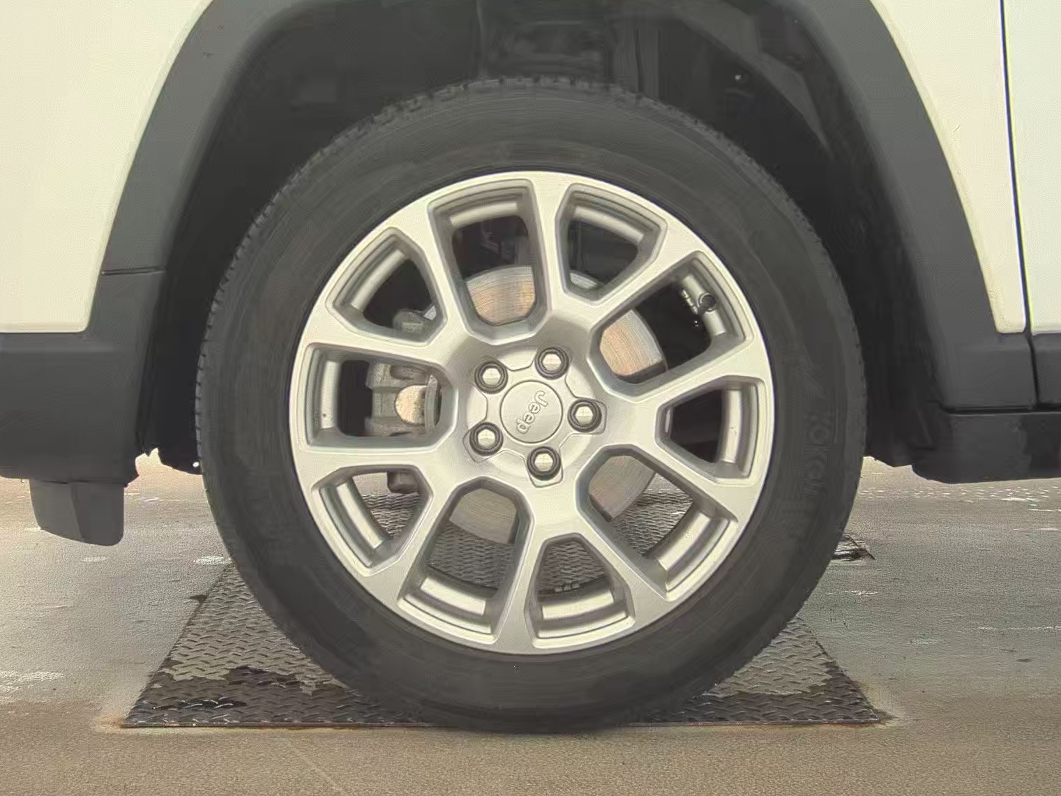 JEEP LATITU LUX - 10