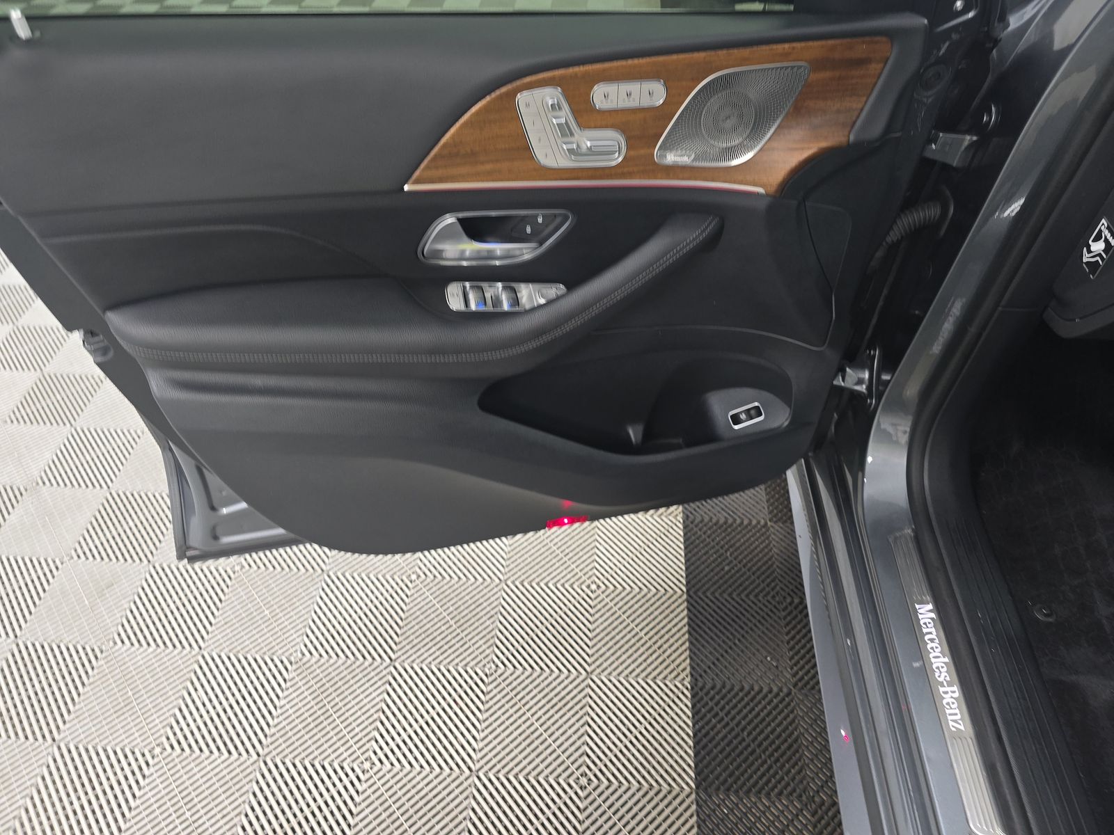 MERCEDES-BENZ GLE-CLASS - 10