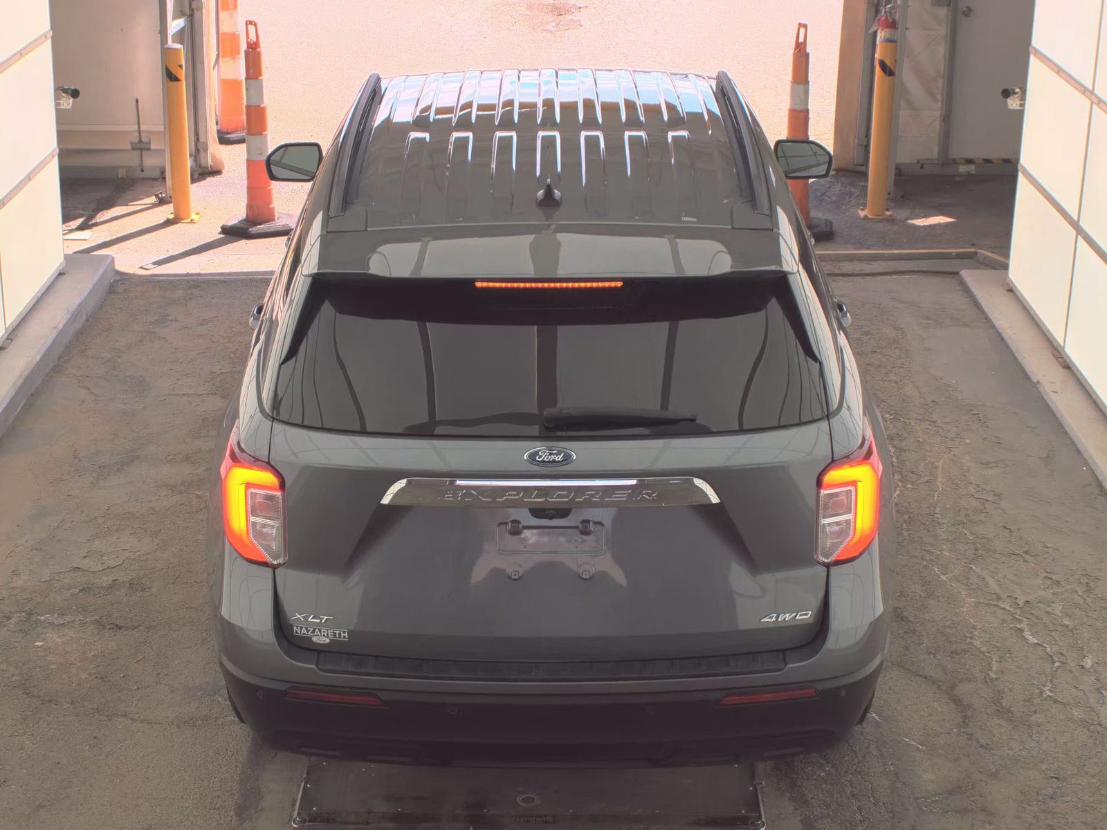 FORD EXPLORER - 7