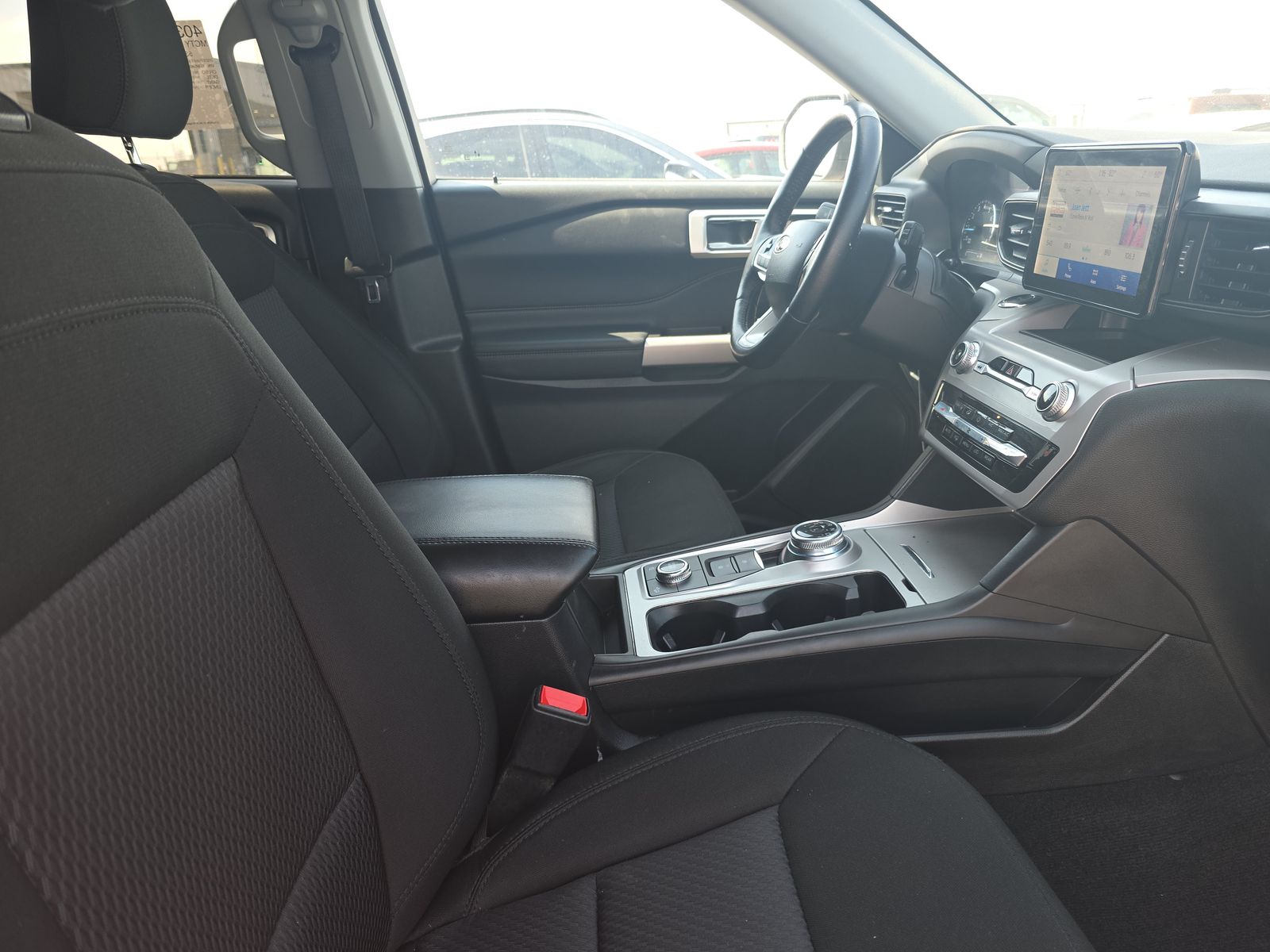 2023 Ford Explorer XLT AWD