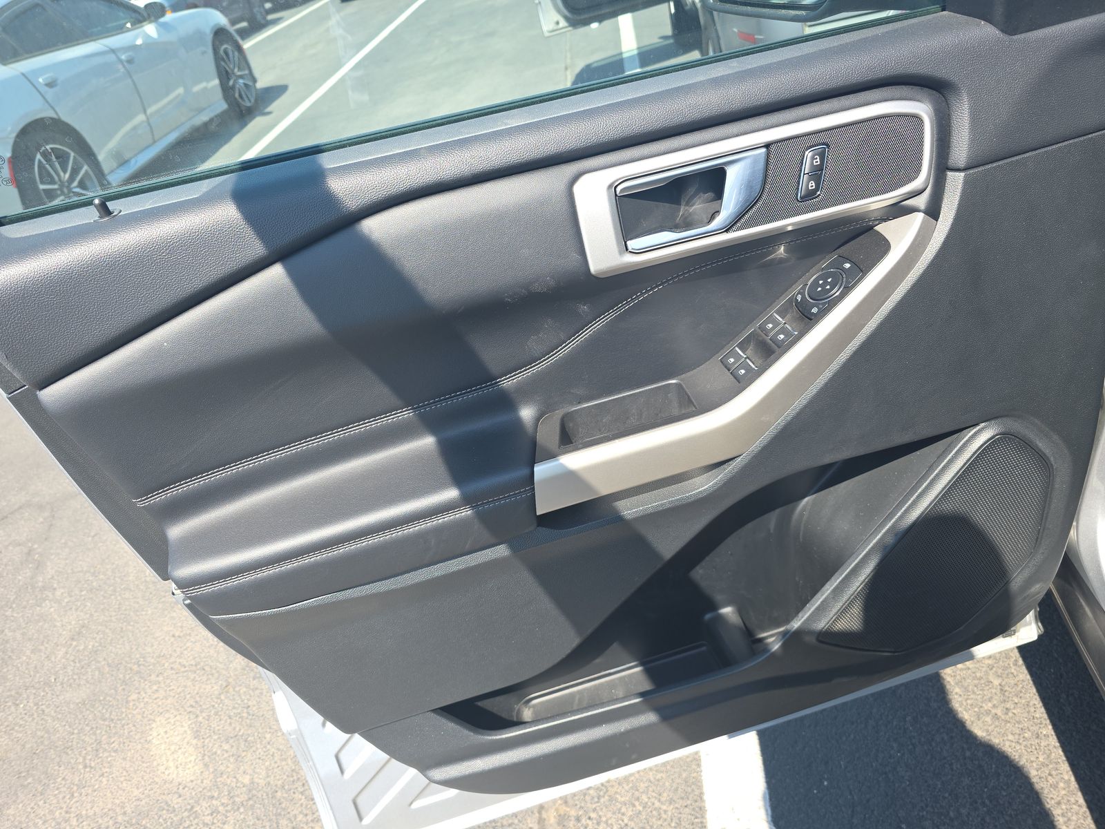 2023 Ford Explorer XLT AWD