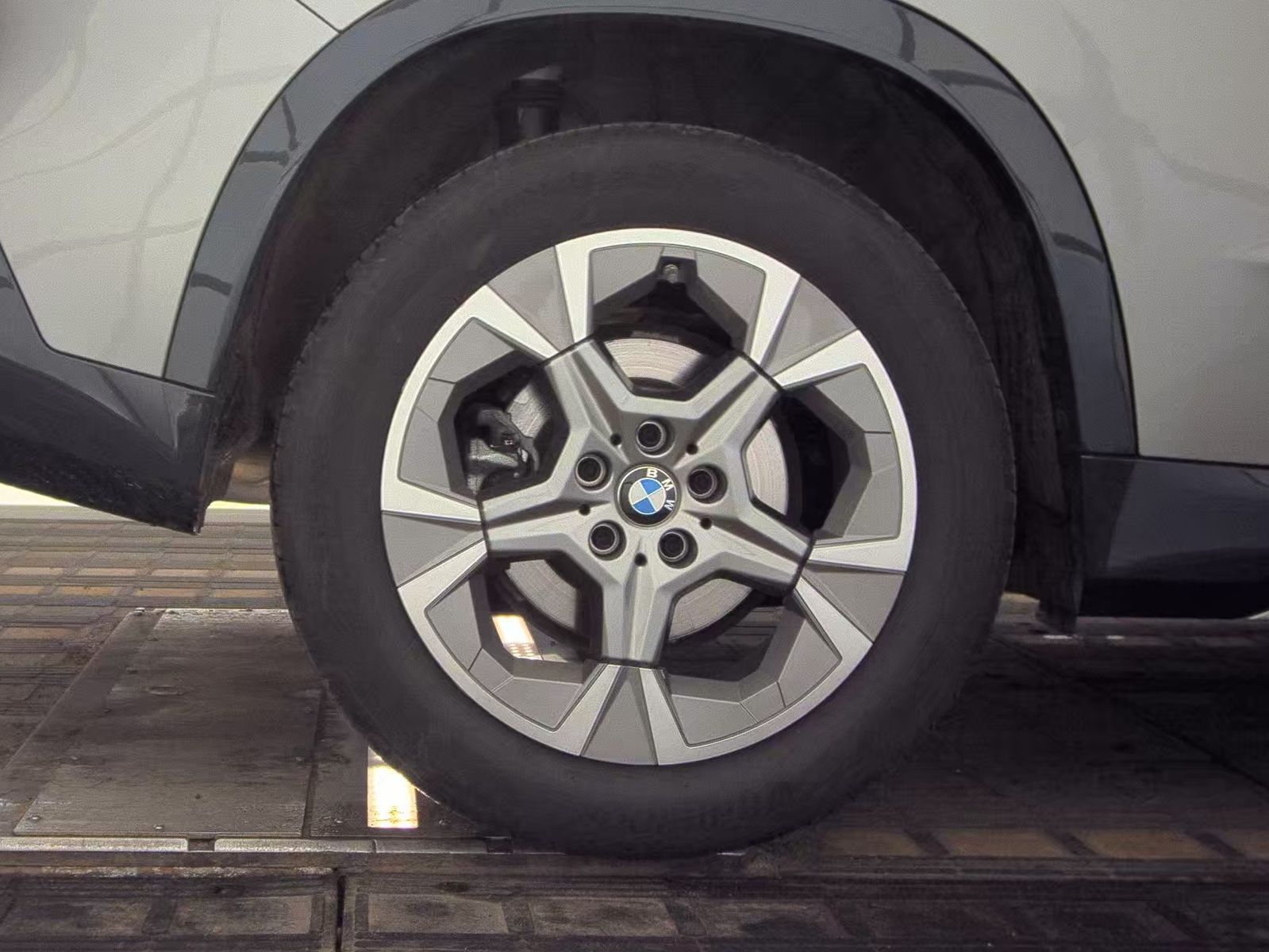 2026 BMW X1 xDrive28i AWD