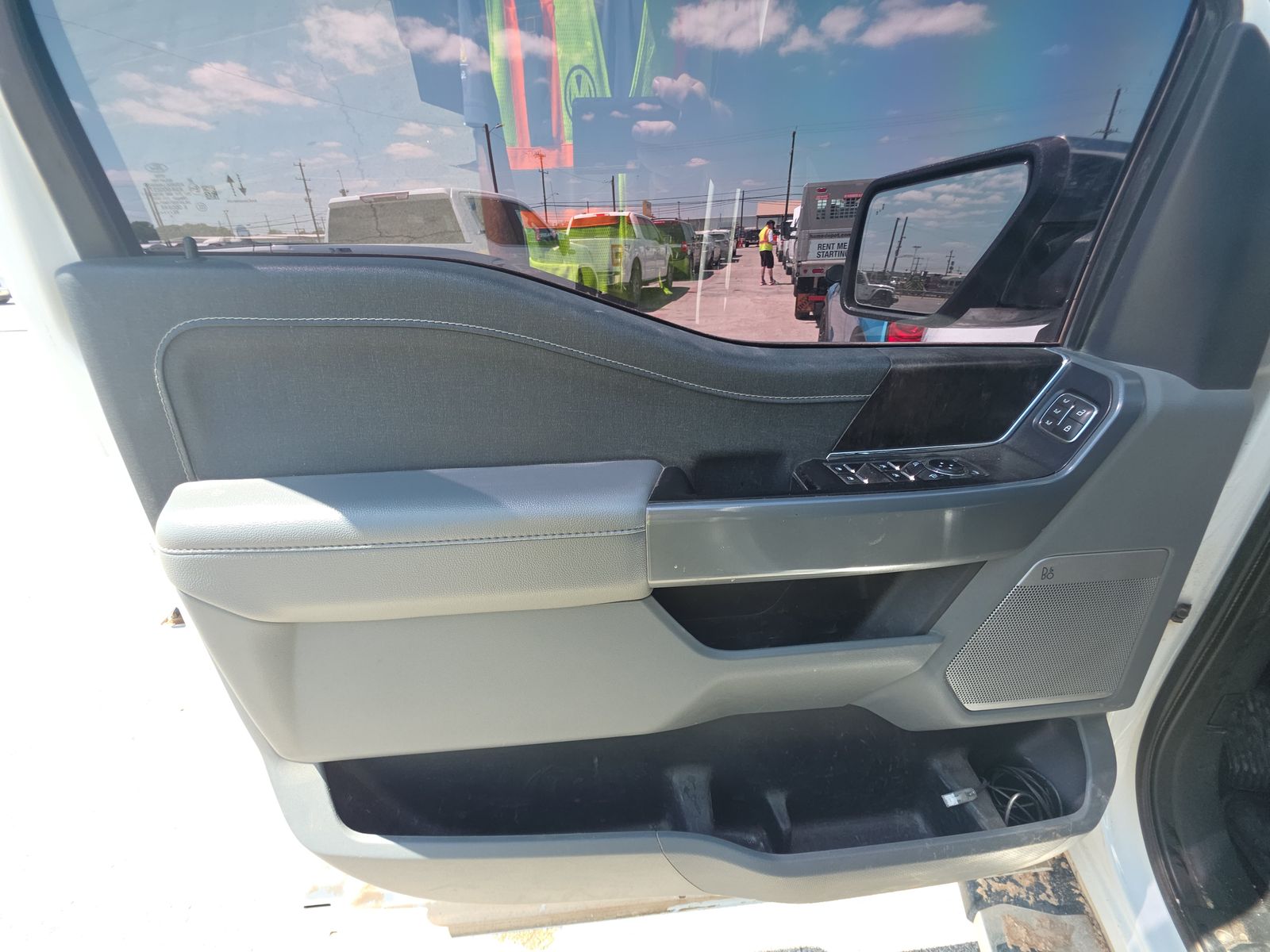 2023 Ford F-150 Lariat AWD