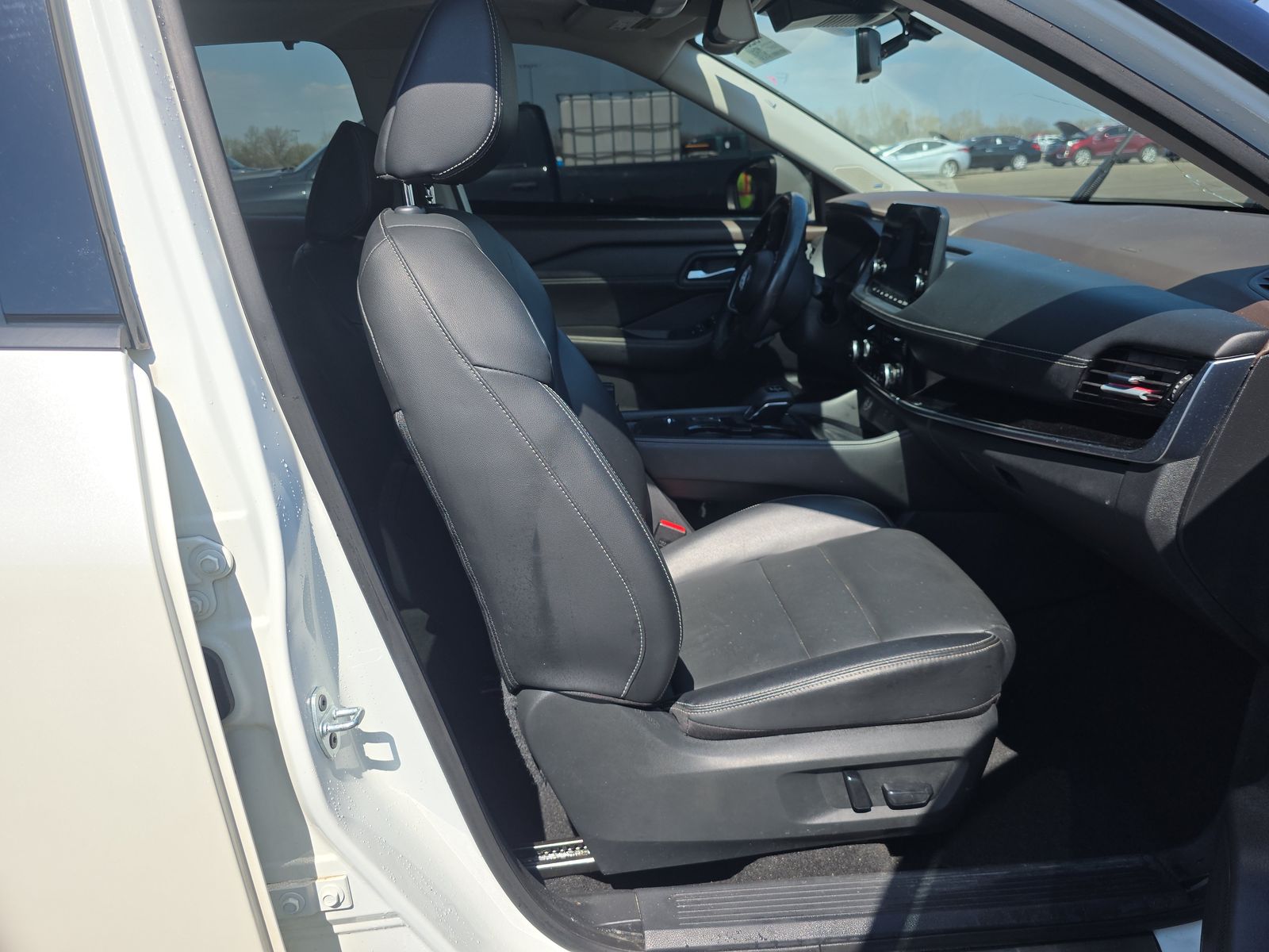 2022 Nissan Rogue SL FWD