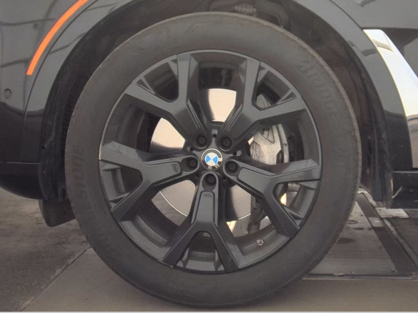2025 BMW X7 xDrive40i AWD