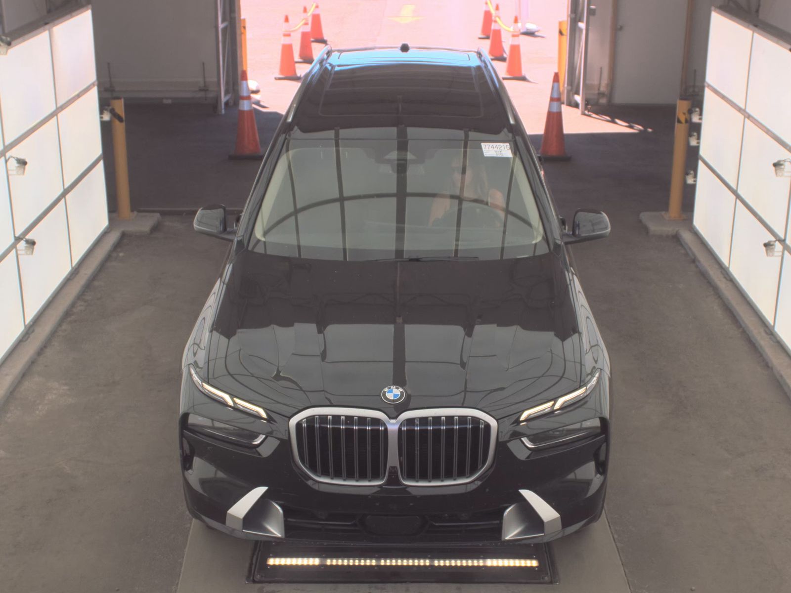 2025 BMW X7 xDrive40i AWD