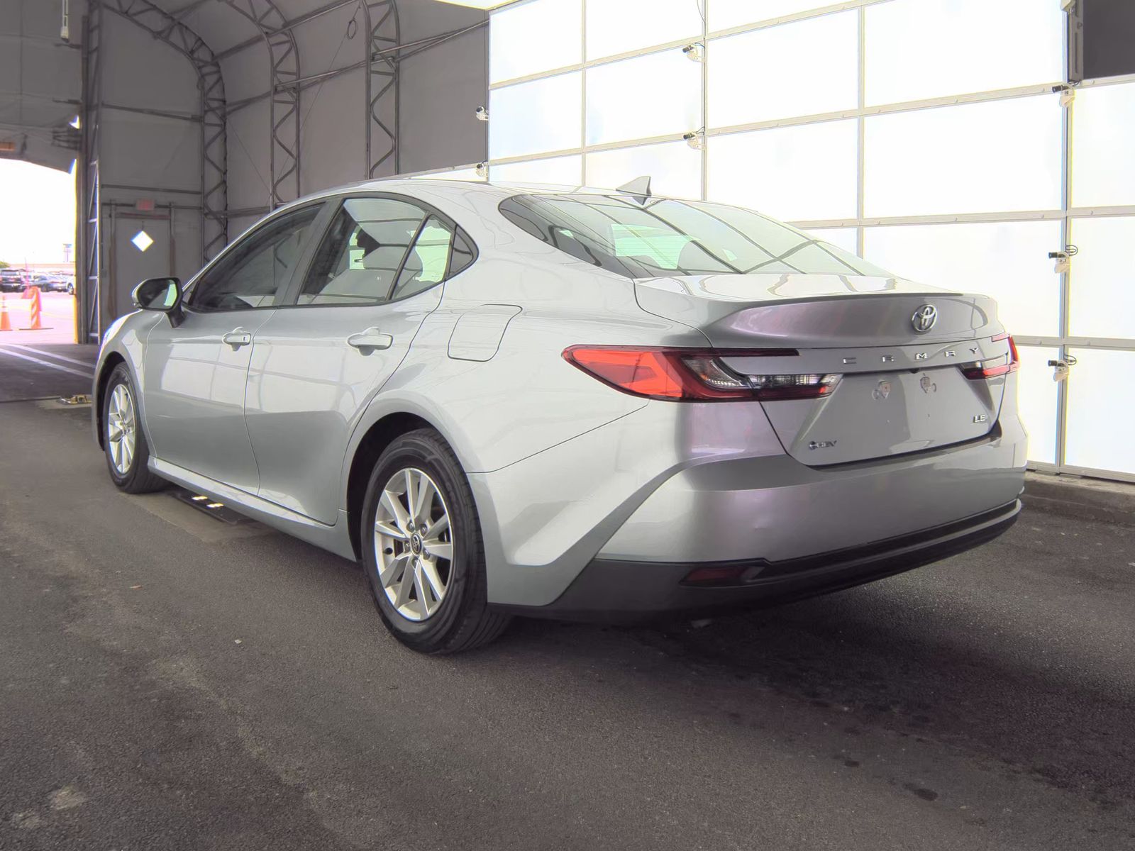 2025 Toyota Camry LE FWD