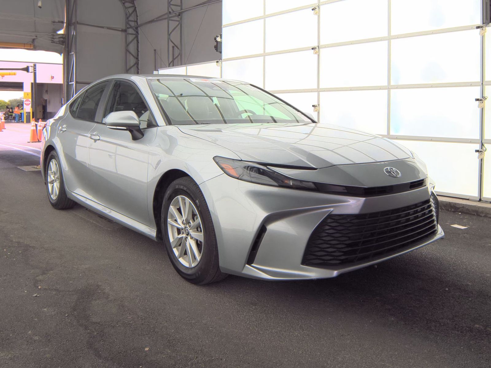 2025 Toyota Camry LE FWD