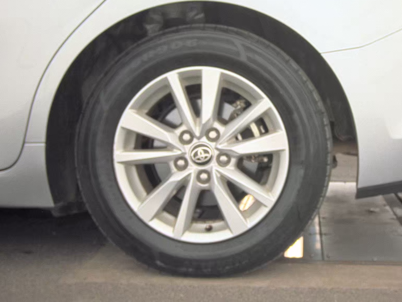 2025 Toyota Camry LE FWD