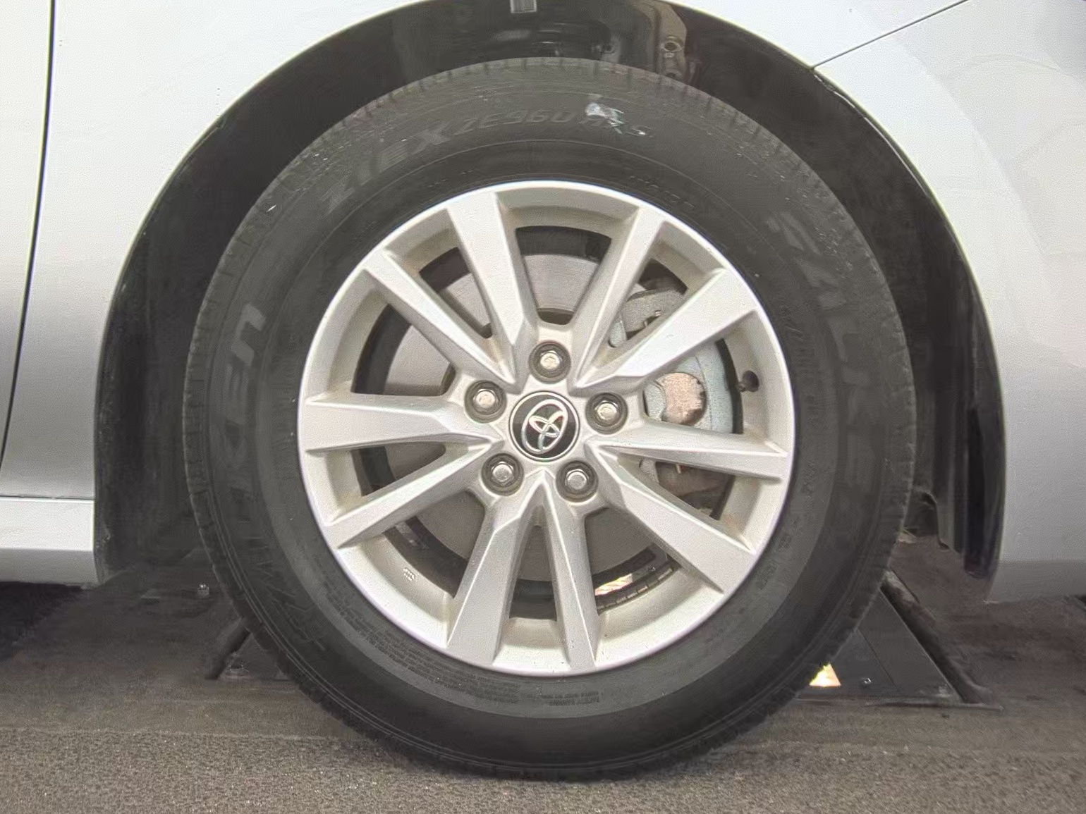 2025 Toyota Camry LE FWD