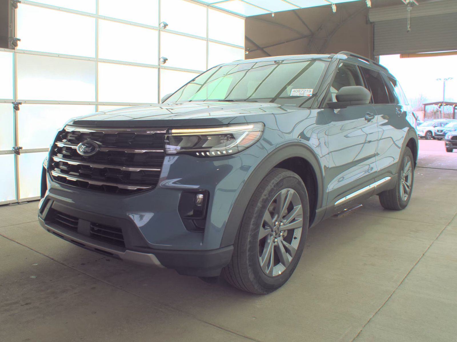 FORD EXPLORER - 1