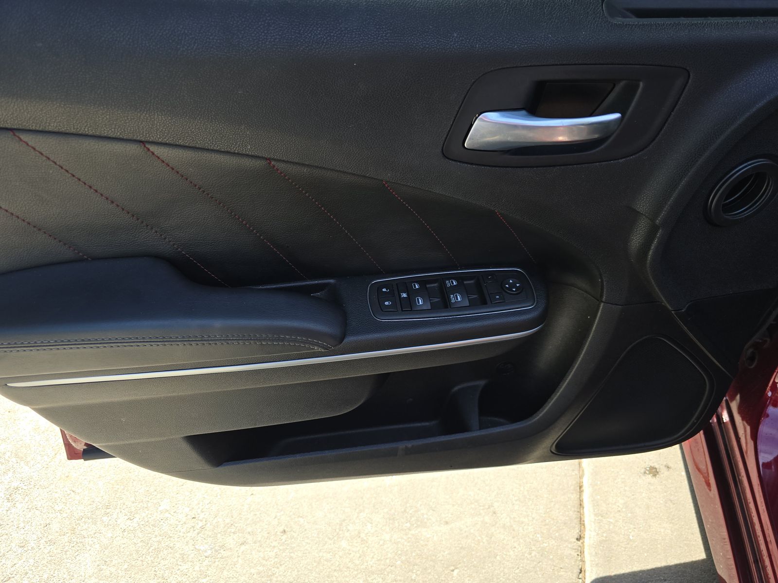 DODGE CHALLENGER - 10