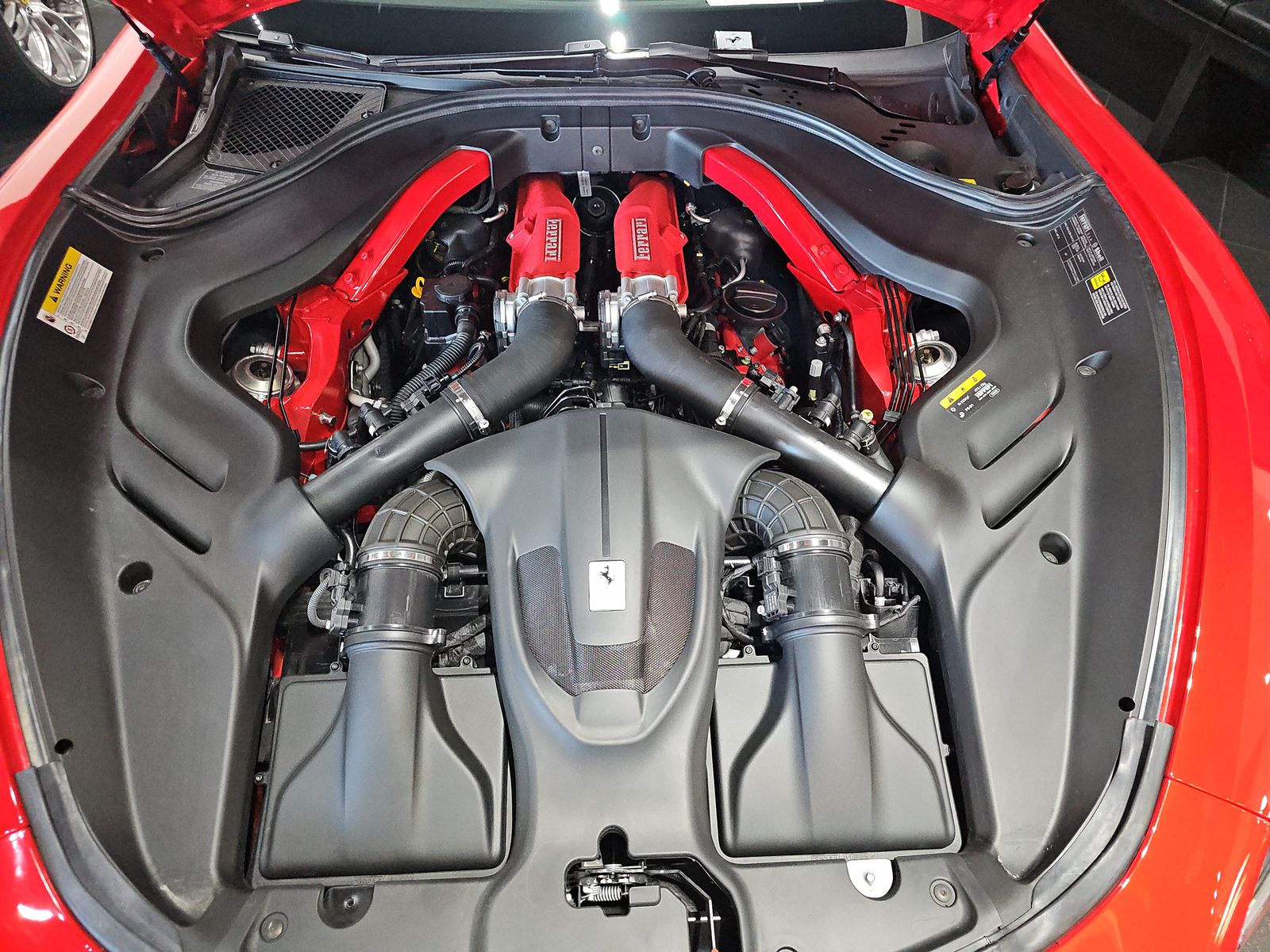 2024 Ferrari Roma Base RWD