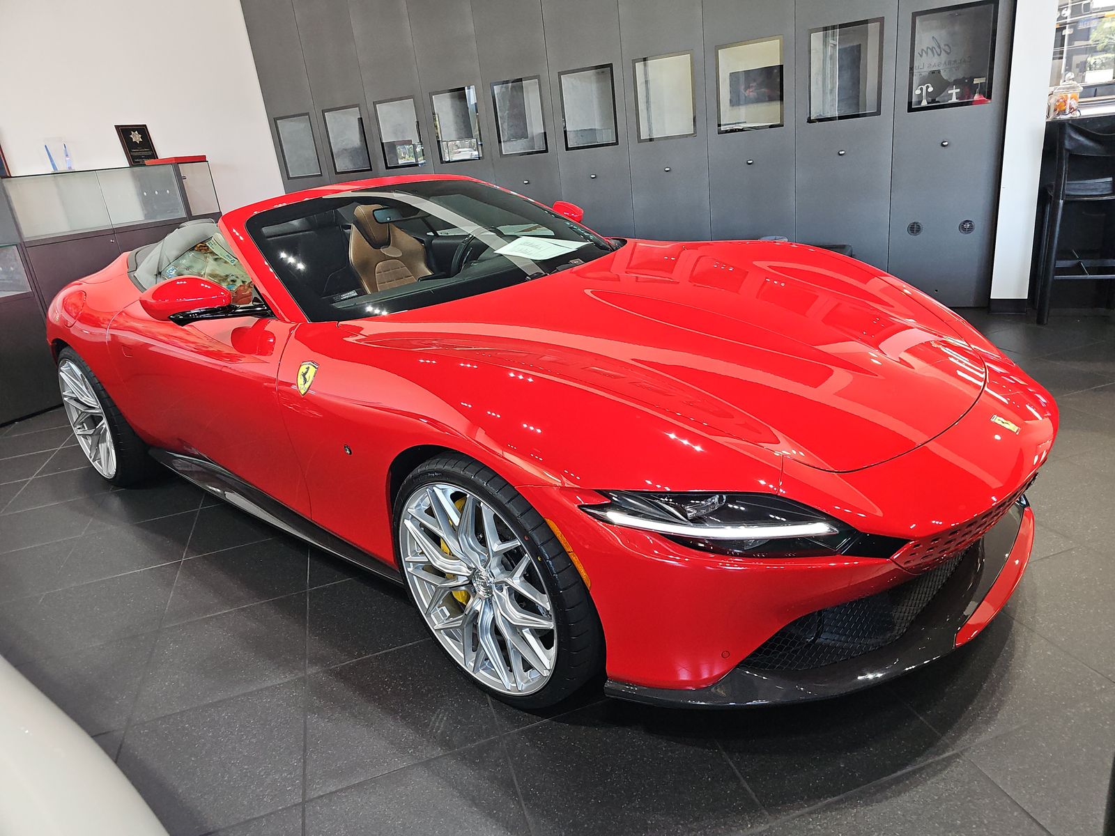 2024 Ferrari Roma Base RWD