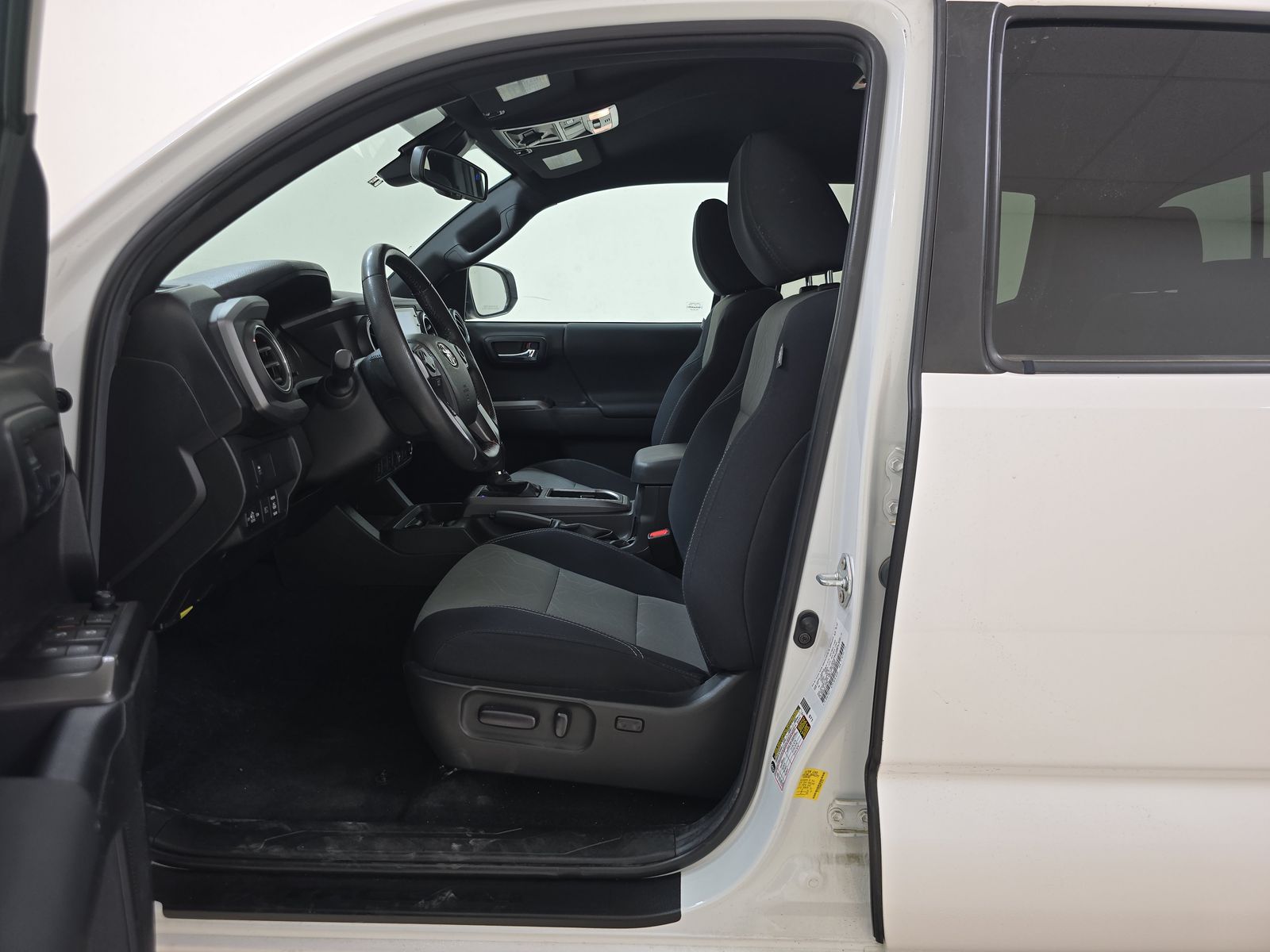 2022 Toyota Tacoma TRD Off-Road AWD