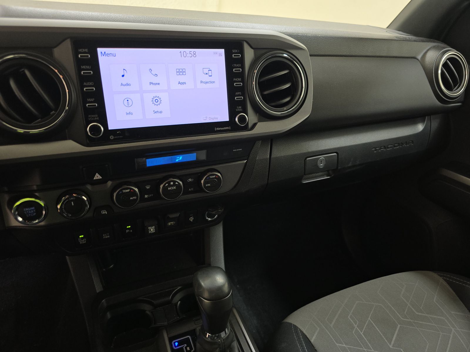 2022 Toyota Tacoma TRD Off-Road AWD