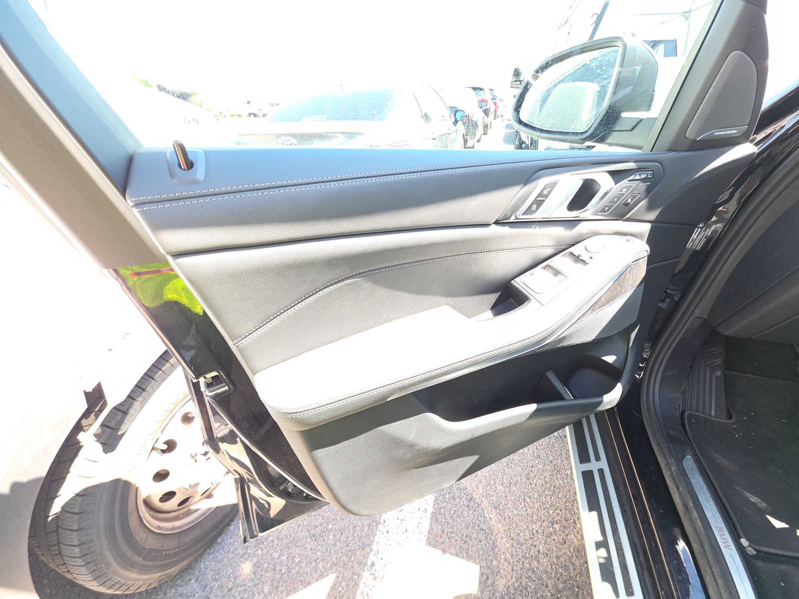 2025 BMW X7 xDrive40i AWD