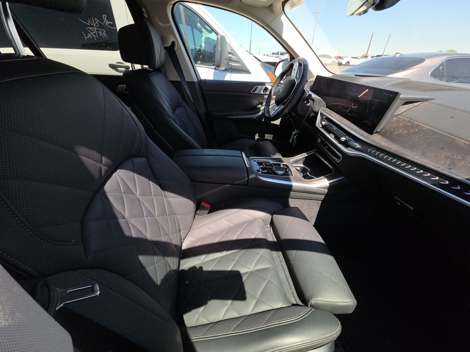 2025 BMW X7 xDrive40i AWD