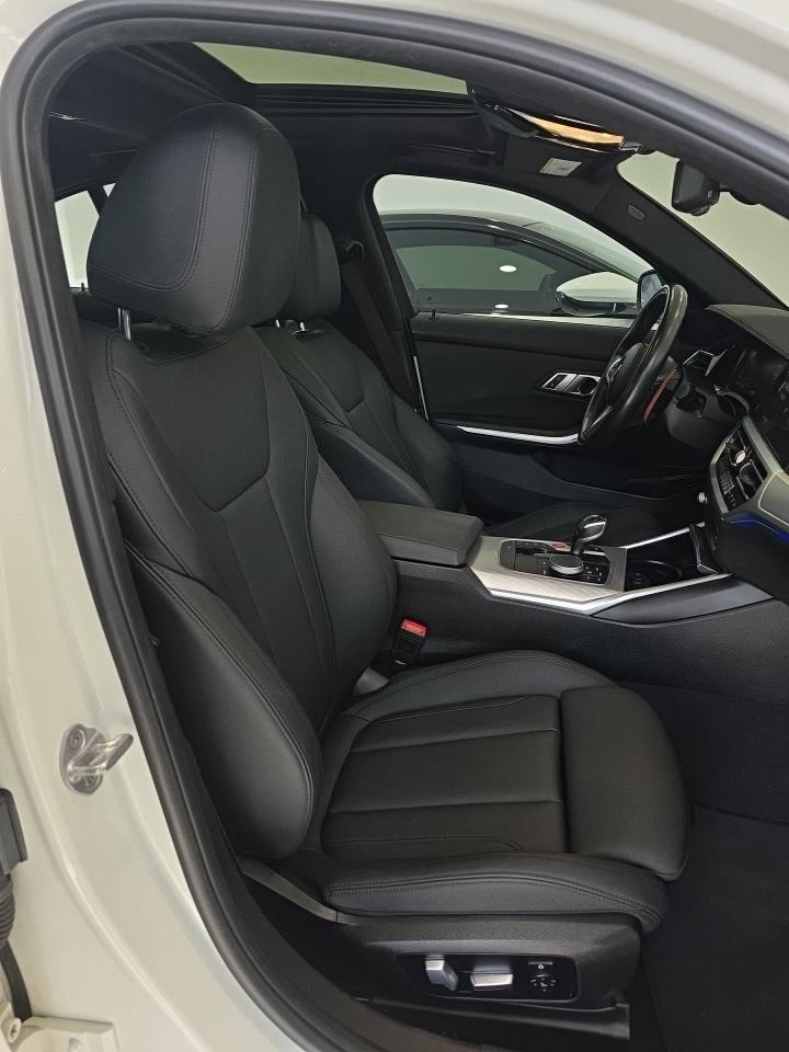 2020 BMW 3 Series 330i xDrive AWD