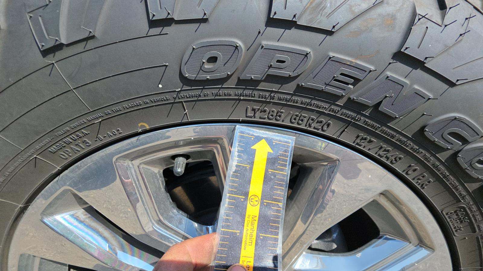 2025 Ford F-150 Lariat AWD