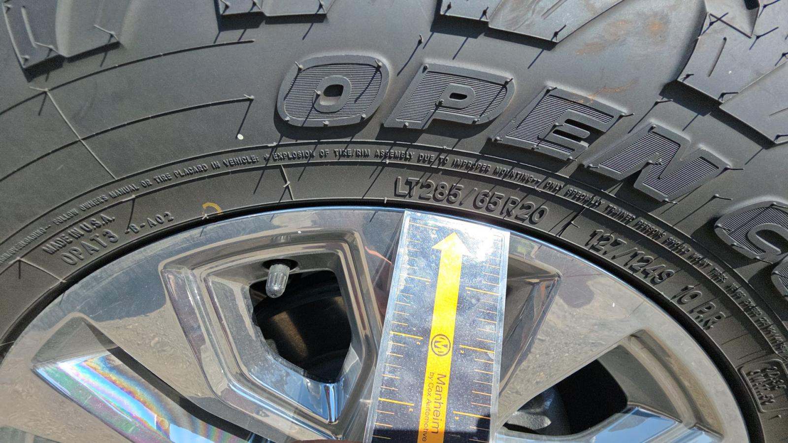 2025 Ford F-150 Lariat AWD