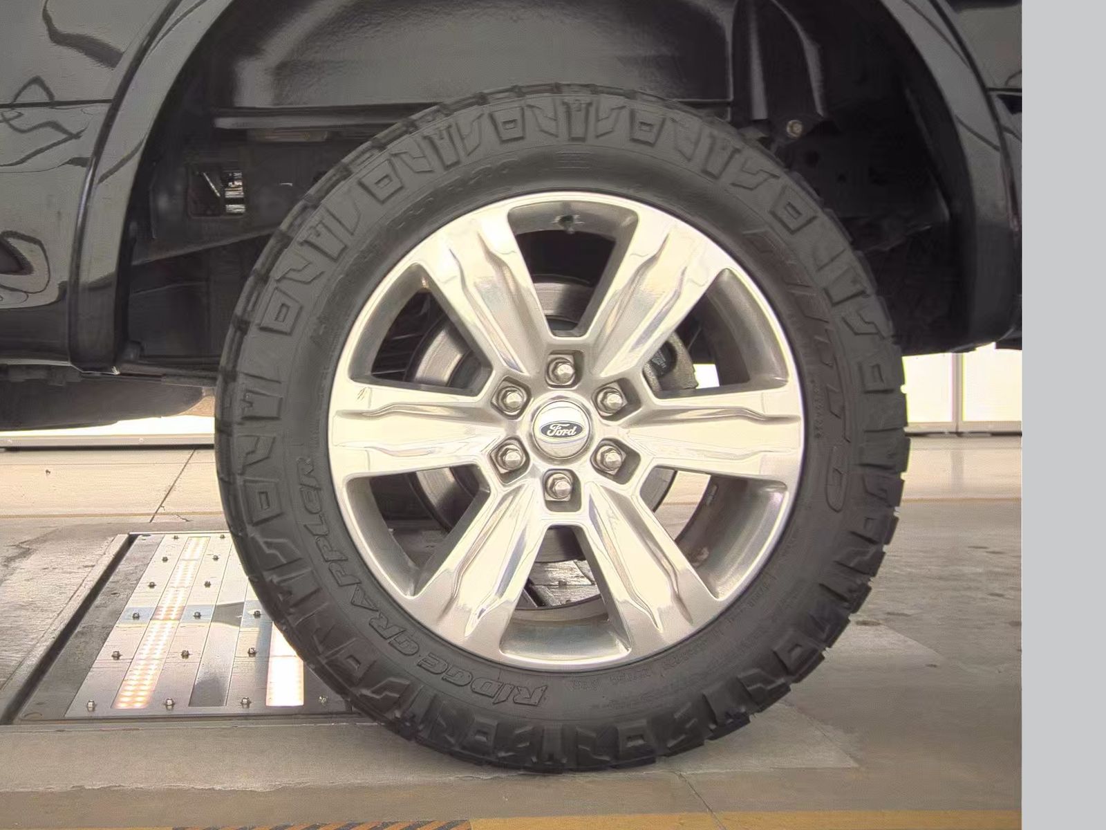 2017 Ford F-150 Platinum AWD