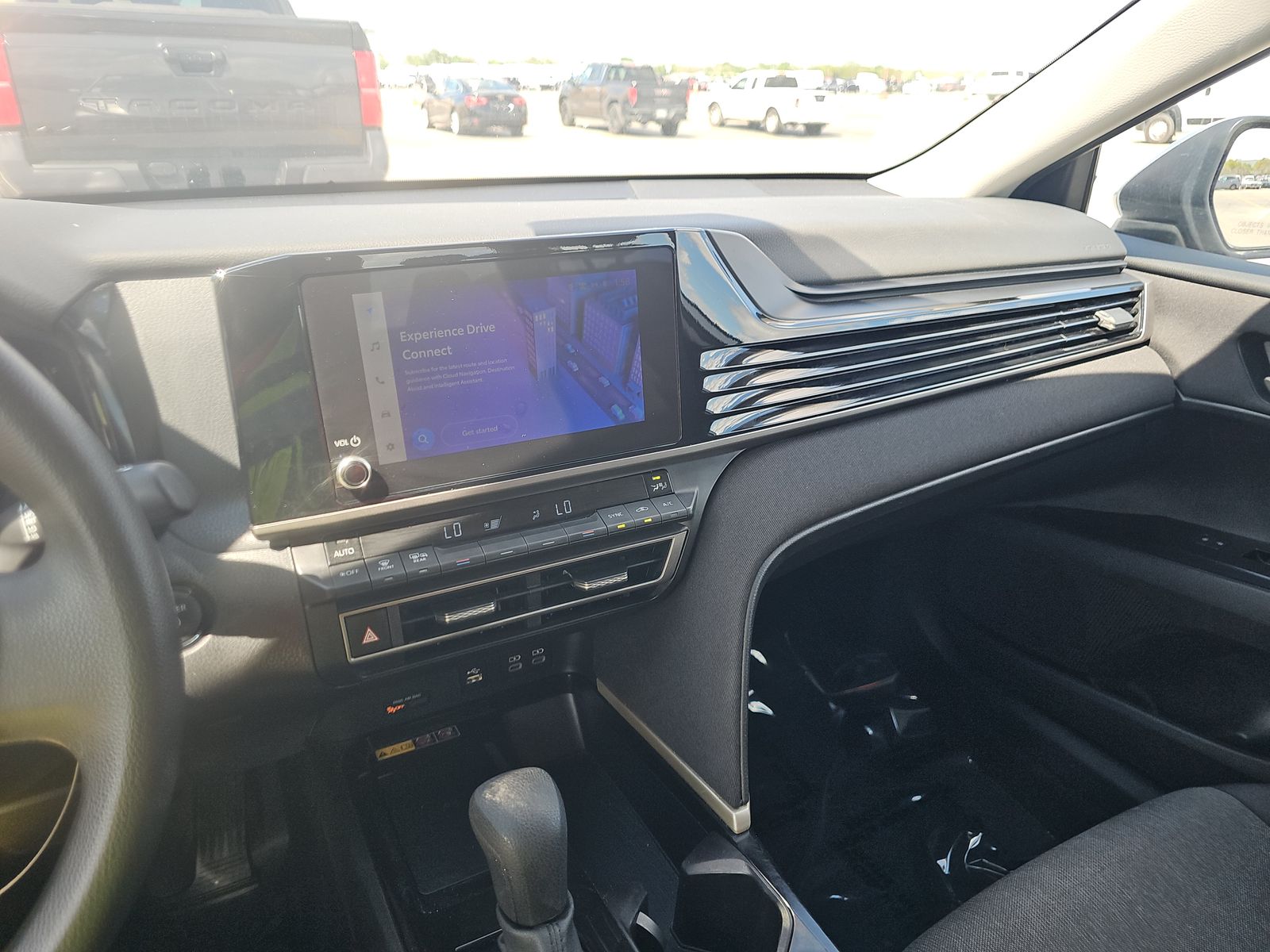 2025 Toyota Camry LE FWD