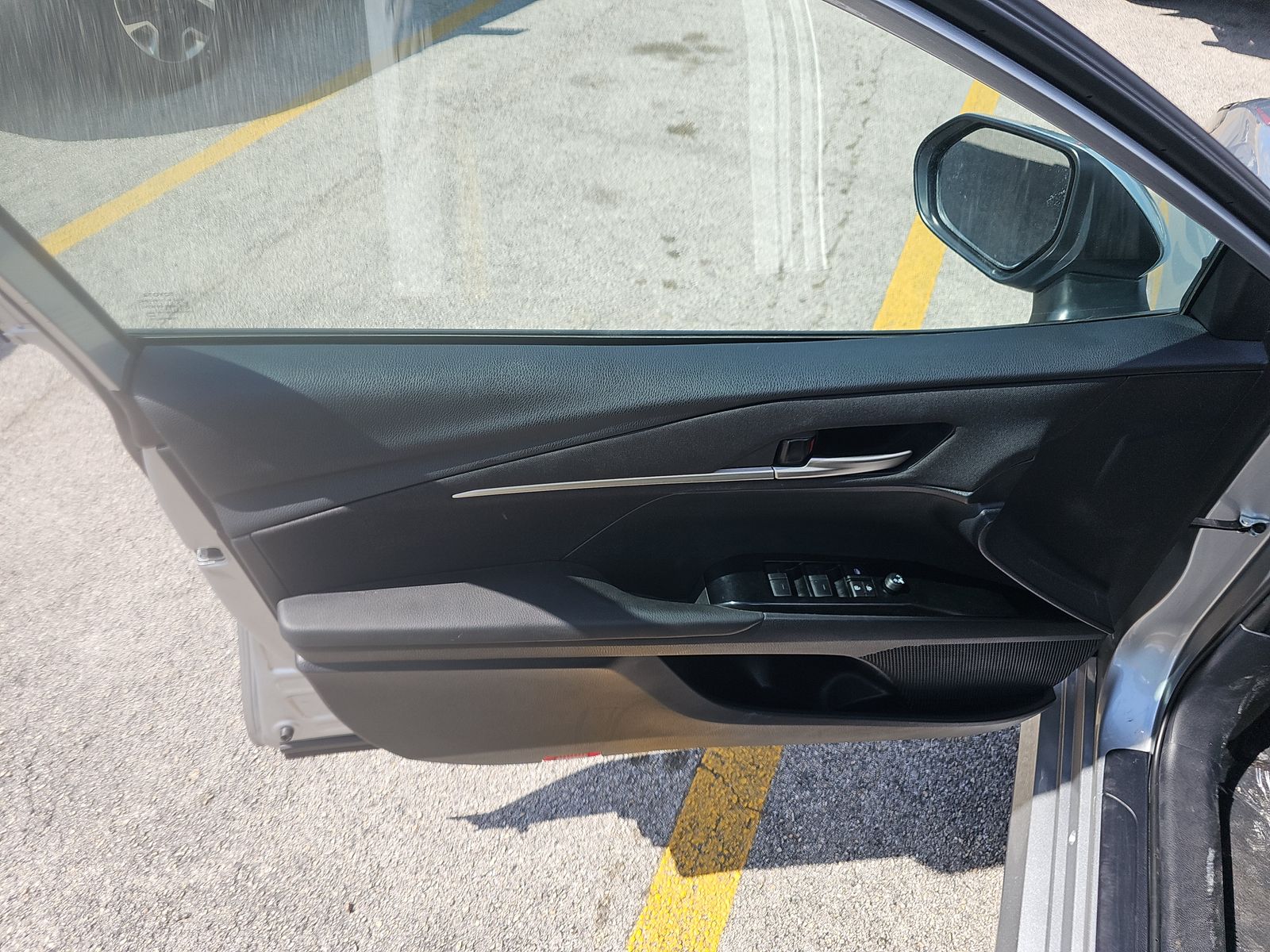 2025 Toyota Camry LE FWD