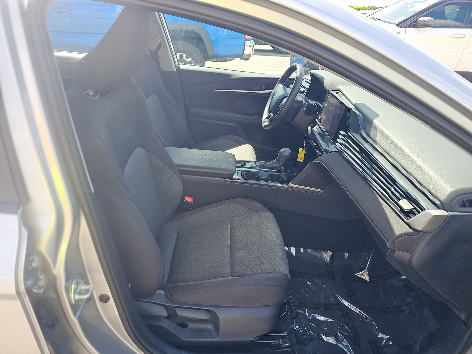 2025 Toyota Camry LE FWD