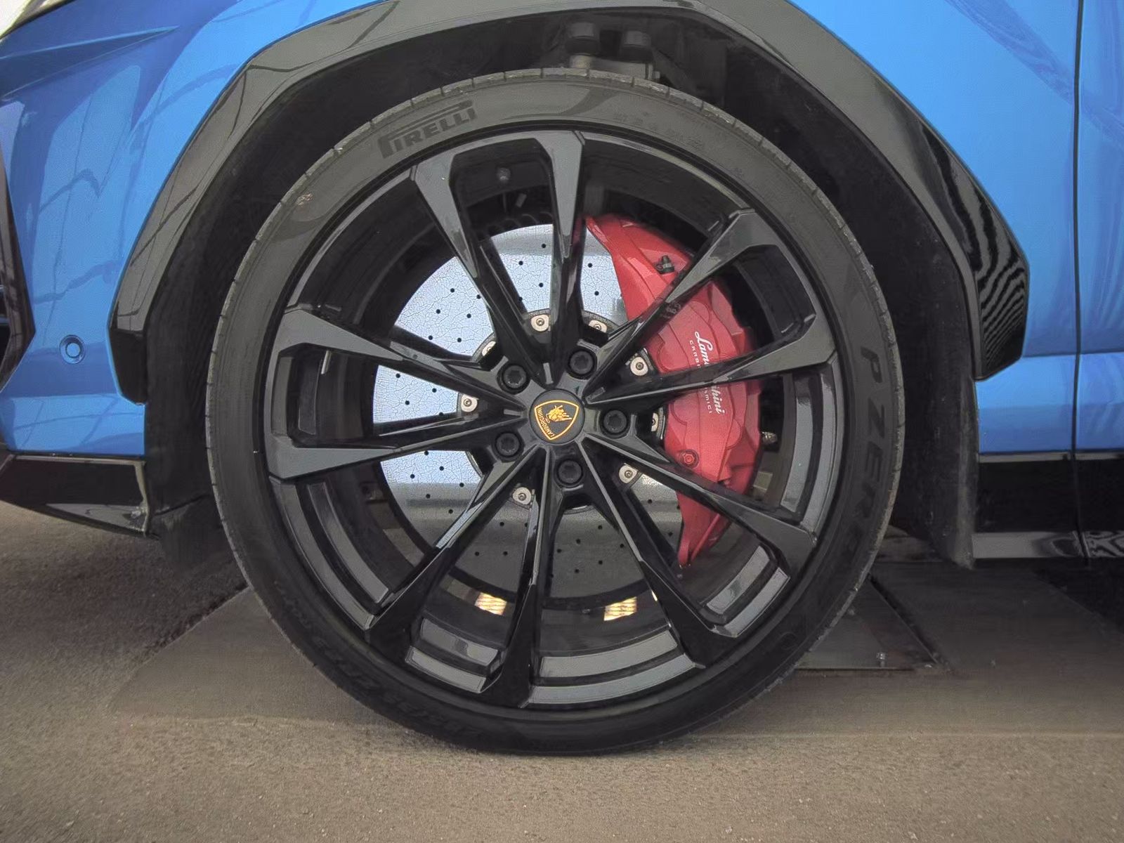 2021 Lamborghini Urus Base AWD