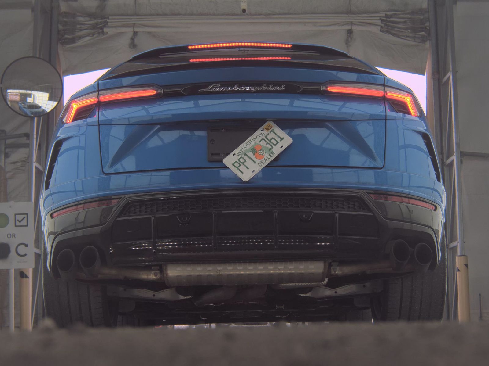 2021 Lamborghini Urus Base AWD