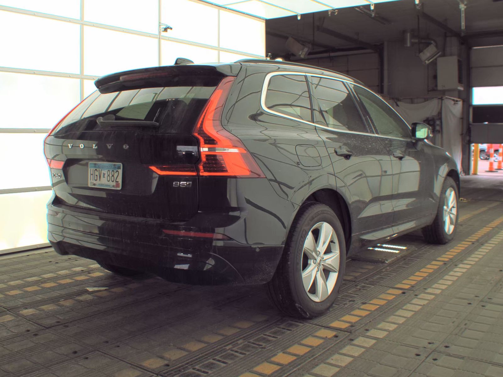 2022 Volvo XC60 B5 Momentum AWD