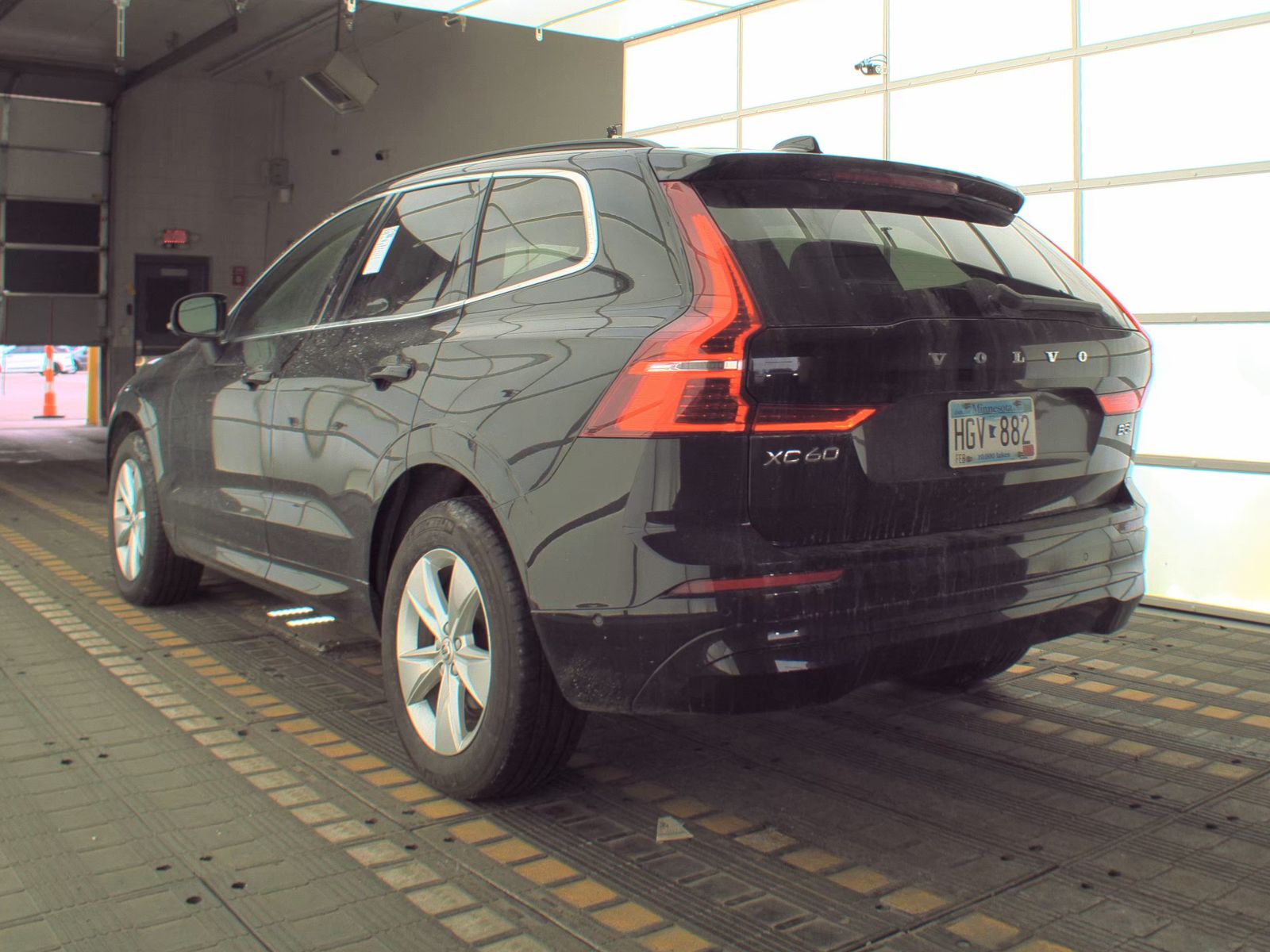 2022 Volvo XC60 B5 Momentum AWD