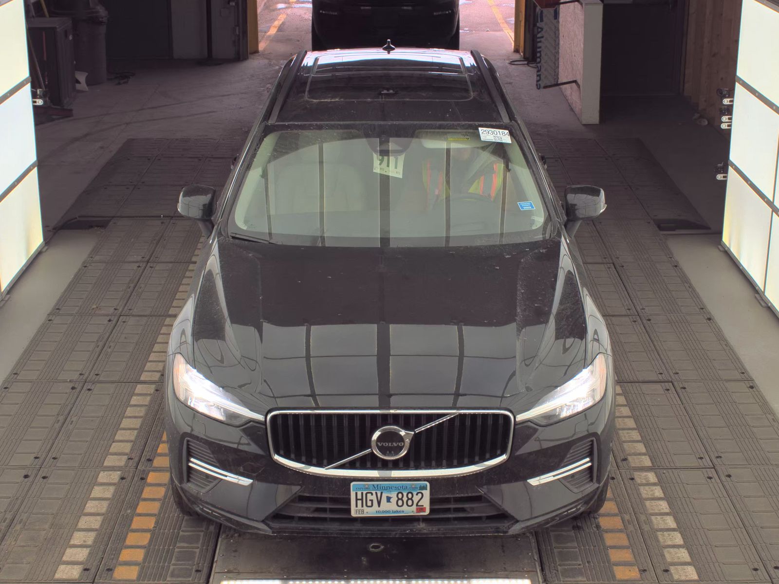 2022 Volvo XC60 B5 Momentum AWD