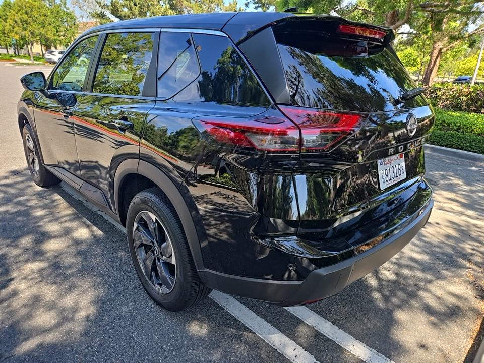 2026 Nissan Rogue SV FWD