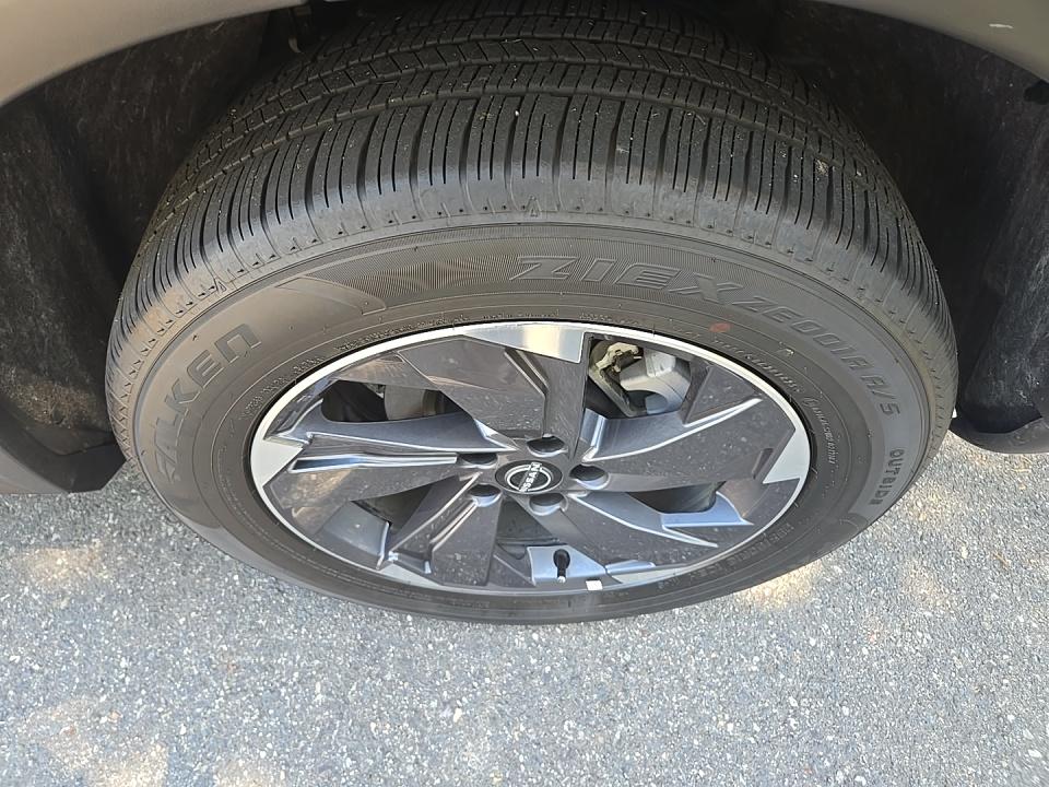 2026 Nissan Rogue SV FWD