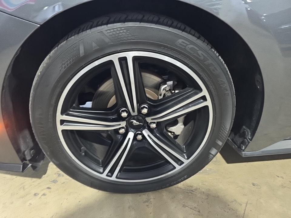 2024 Ford Mustang EcoBoost Premium RWD