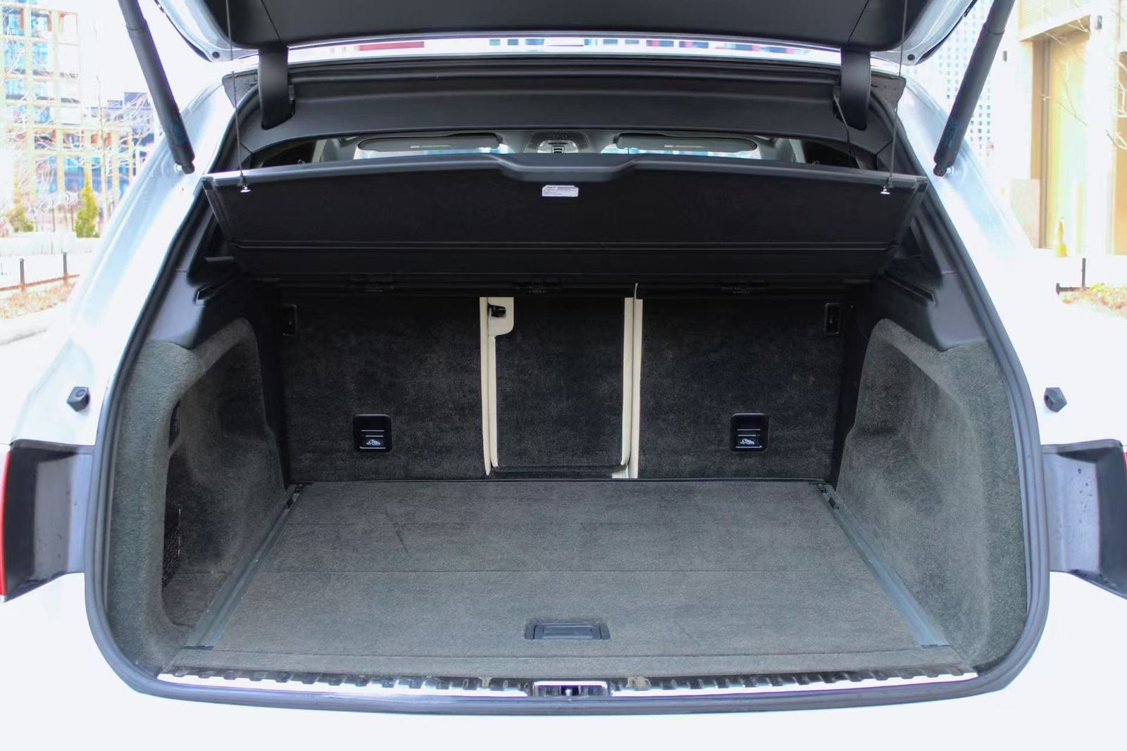 2018 Bentley Bentayga W12 Signature AWD