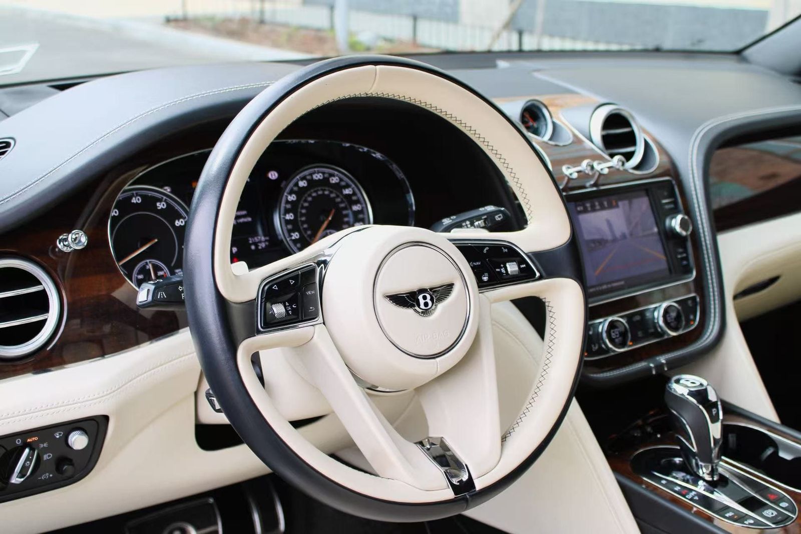 2018 Bentley Bentayga W12 Signature AWD