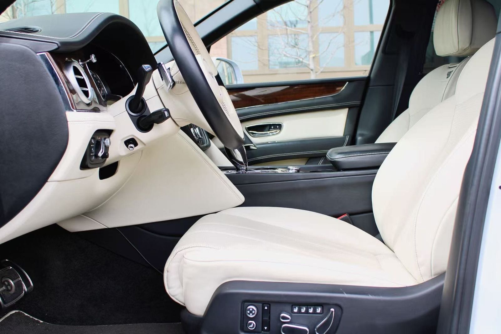 2018 Bentley Bentayga W12 Signature AWD