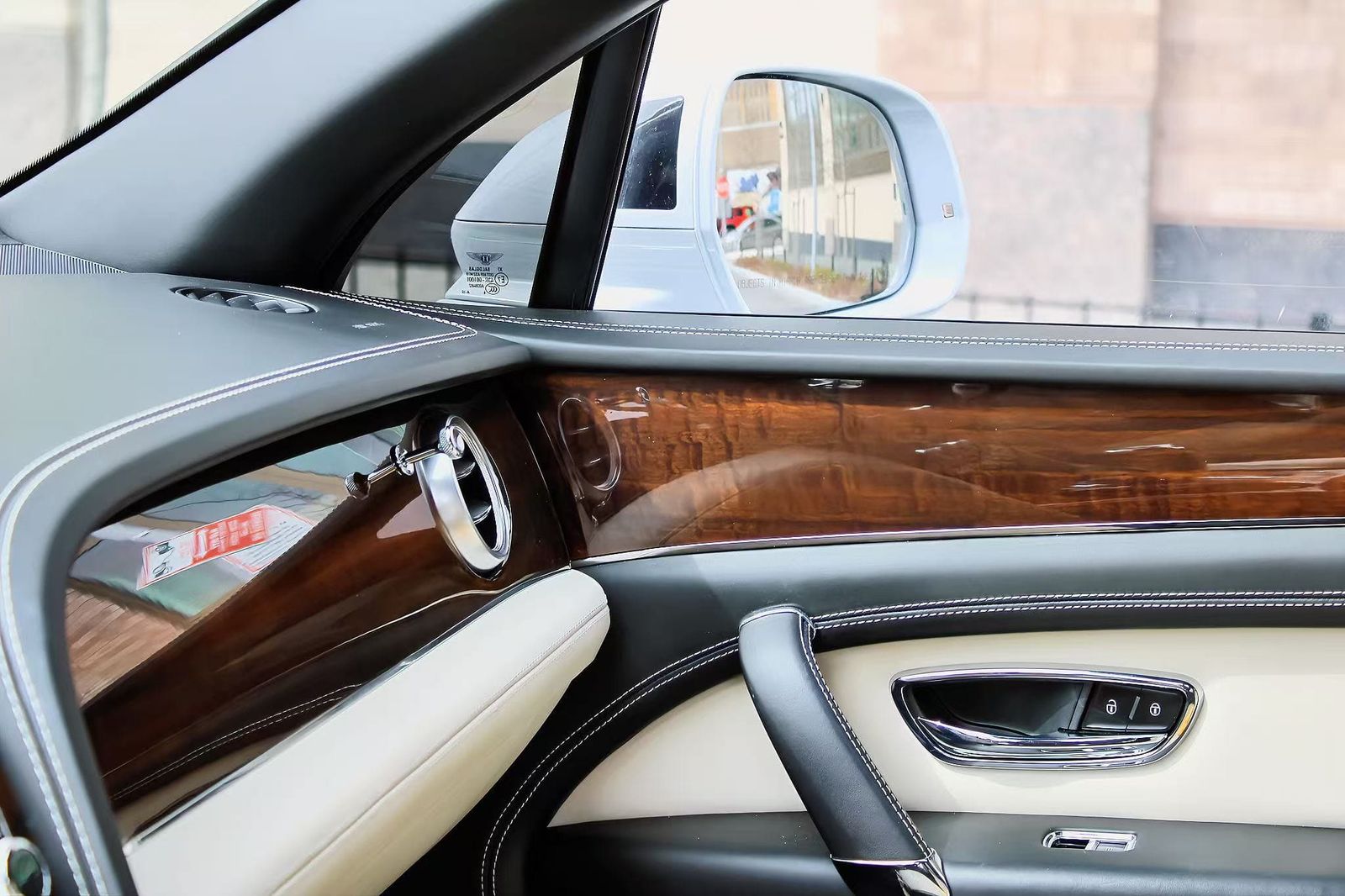 2018 Bentley Bentayga W12 Signature AWD