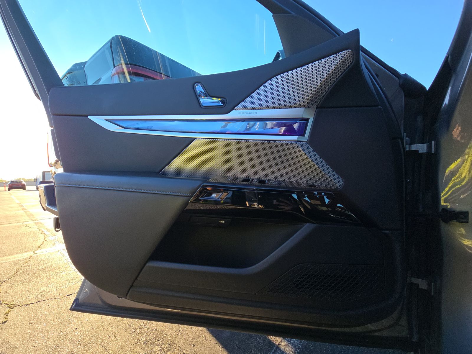 2024 BMW 7 Series 740i RWD