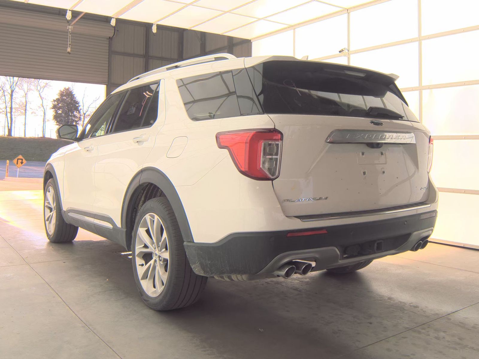 2023 Ford Explorer Platinum AWD