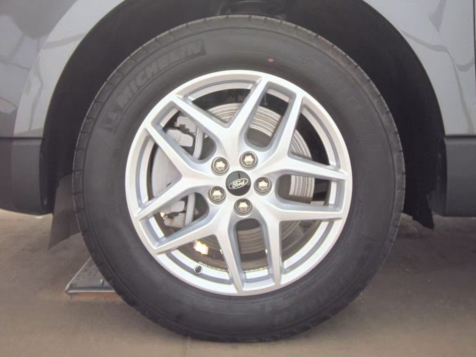 2023 Ford Edge SEL AWD