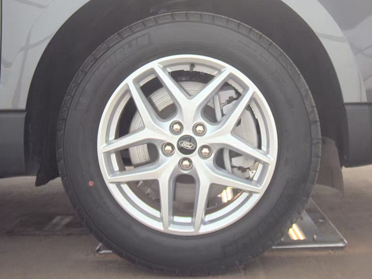 2023 Ford Edge SEL AWD