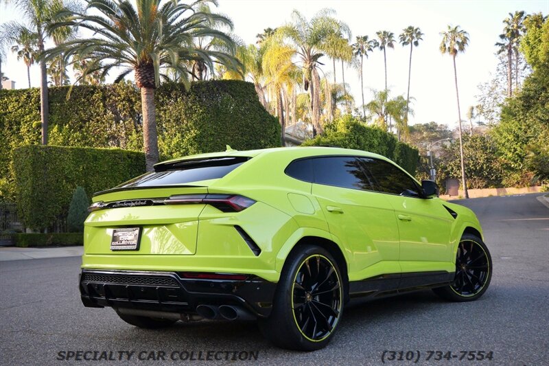 2022 Lamborghini Urus Base AWD